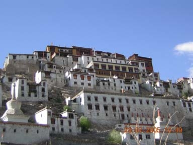 Abb. 1.: Tibetisch-buddhistisches Kloster Thikse, Ladakh, Nordindien (Veronica Futterknecht © 2005)